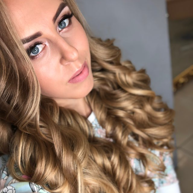 Iana Semenova, Sales Associate