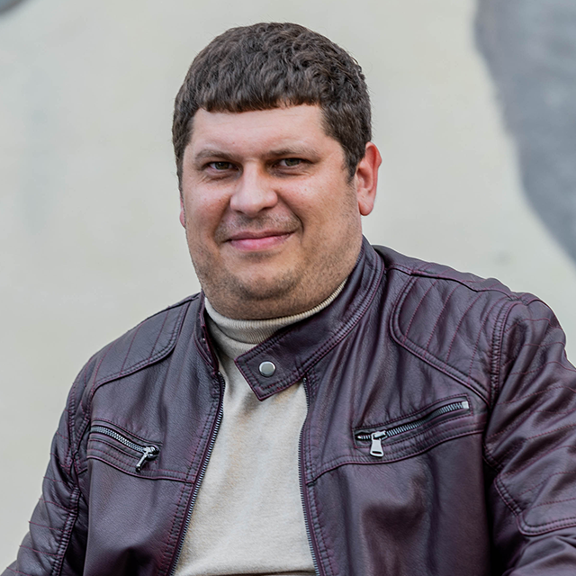 Ivan Sergiienko, Sales Associate