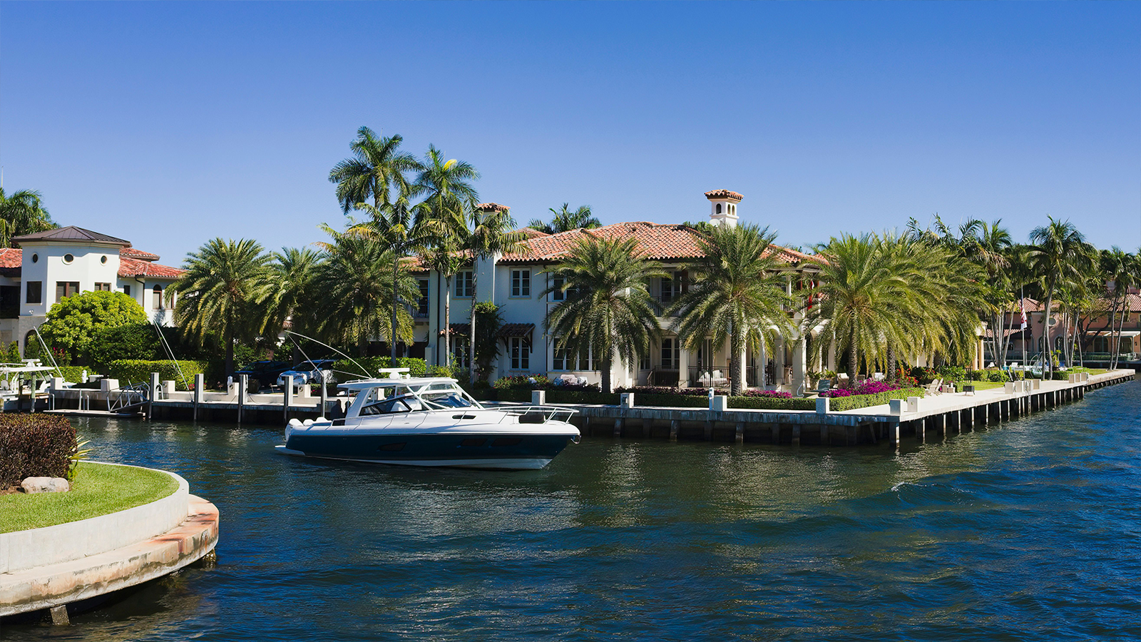 Waterfront Homes in Fort Lauderdale: What Buyers Should Know