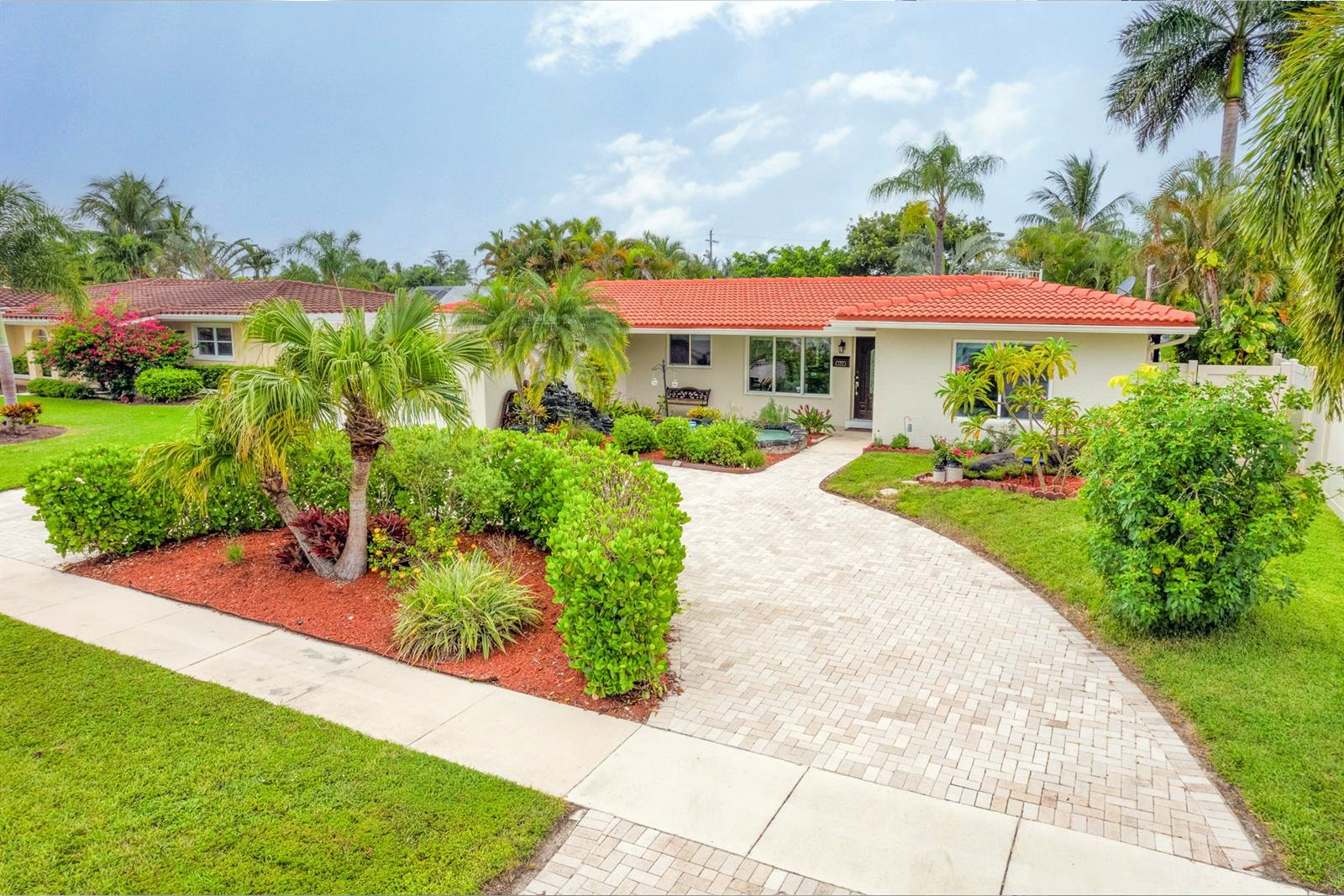 171 SE 12th Ct, Pompano Beach, FL 33060
